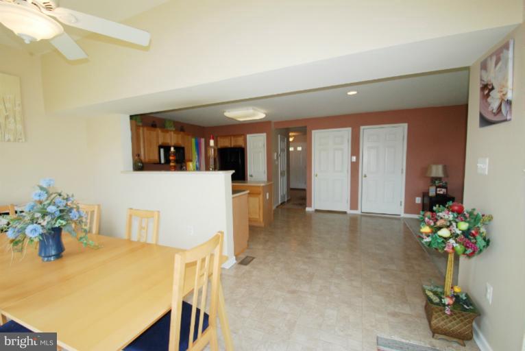 4 Robins Court Ridgely, MD 21660 - Photo 5 of 30 Breakfast Room / Kitchen