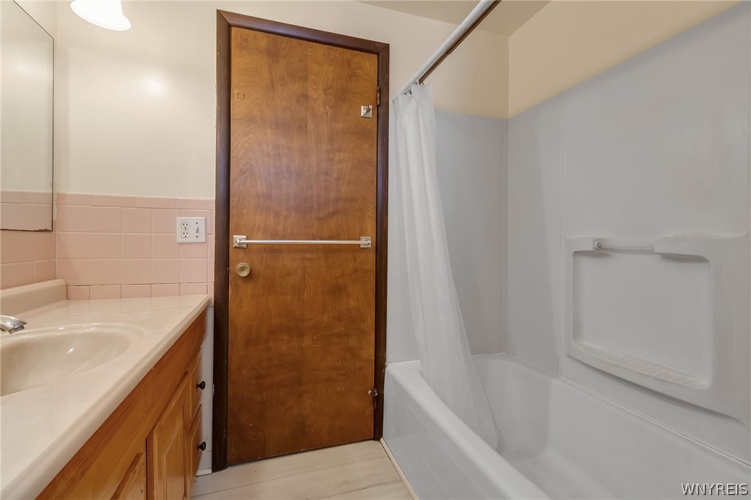 2616 Stony Point Road Grand Island, NY 14072 - Photo 4 of 5