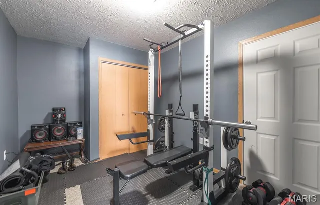 $265,000 | 26012 Satellite Road, Laquey, MO 65534