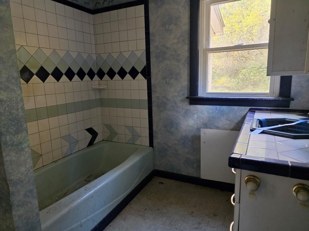 4697 Main Road Stamford, VT 05352 - Photo 13 of 23