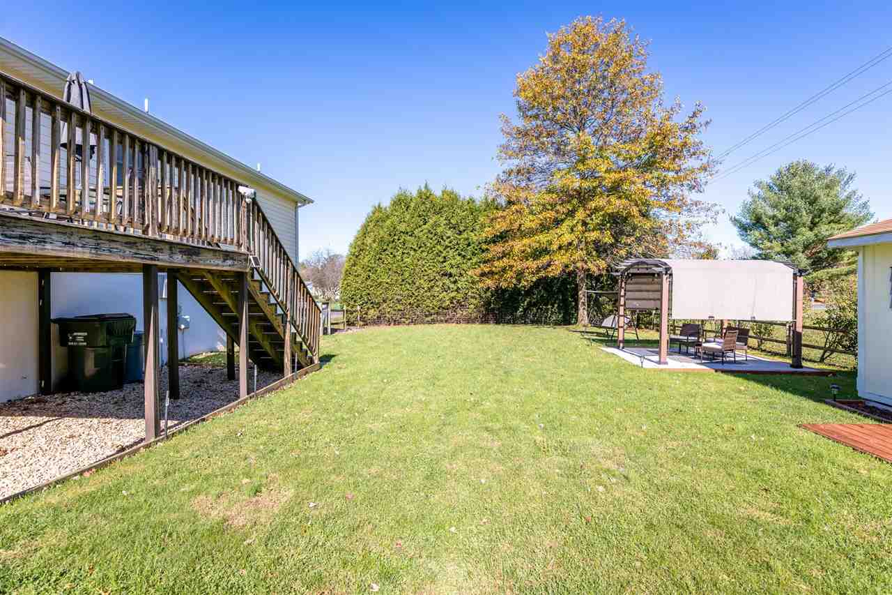 160 Buckboard Road Waynesboro, VA 22980 - Photo 5 of 34 a view of a house with backyard and sitting area