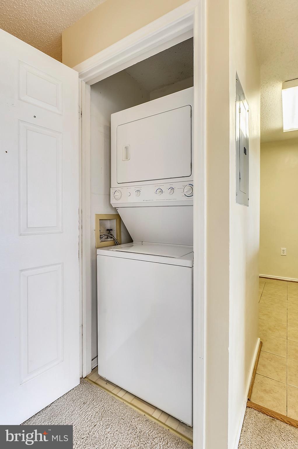 21023 Timber Ridge Terrace, Unit 304 Ashburn, VA 20147 - Photo 23 of 25 Interior (General)