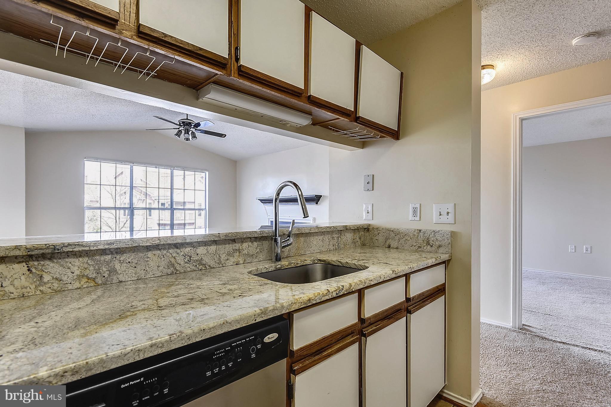 21023 Timber Ridge Terrace, Unit 304 Ashburn, VA 20147 - Photo 8 of 25 Kitchen