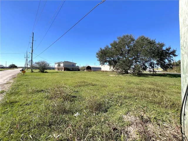 $25,000 | 36786 Highway 11, Buras, LA 70041