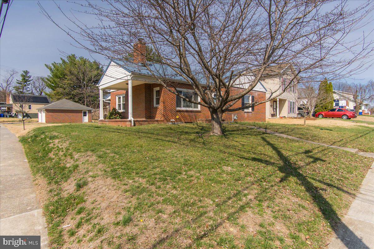 301 Avon Road Hagerstown, MD 21740 - Photo 4 of 31 Gallery Image 4