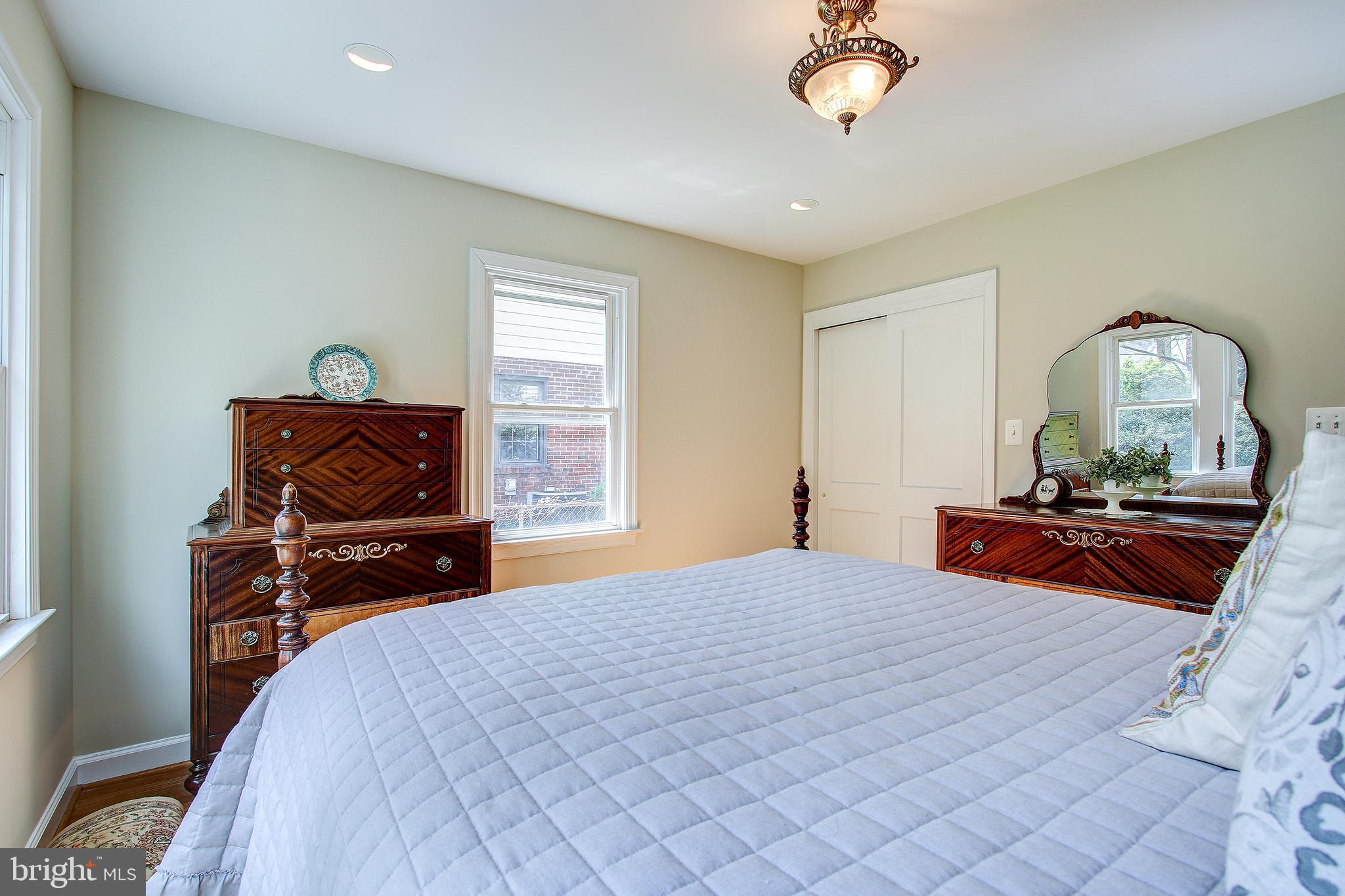 2009 Lansdowne Way Silver Spring, MD 20910 - Photo 23 of 51 Gallery Image 23