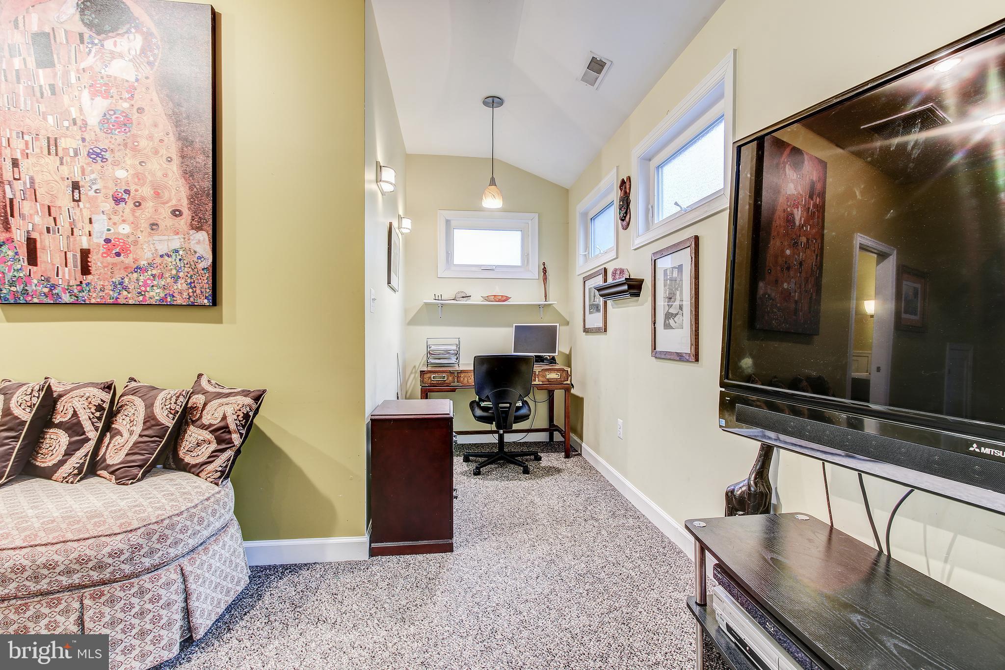 2009 Lansdowne Way Silver Spring, MD 20910 - Photo 26 of 51 Gallery Image 26