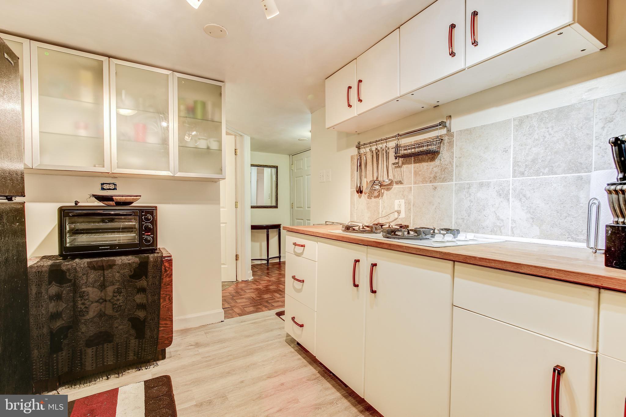 2009 Lansdowne Way Silver Spring, MD 20910 - Photo 32 of 51 Gallery Image 32