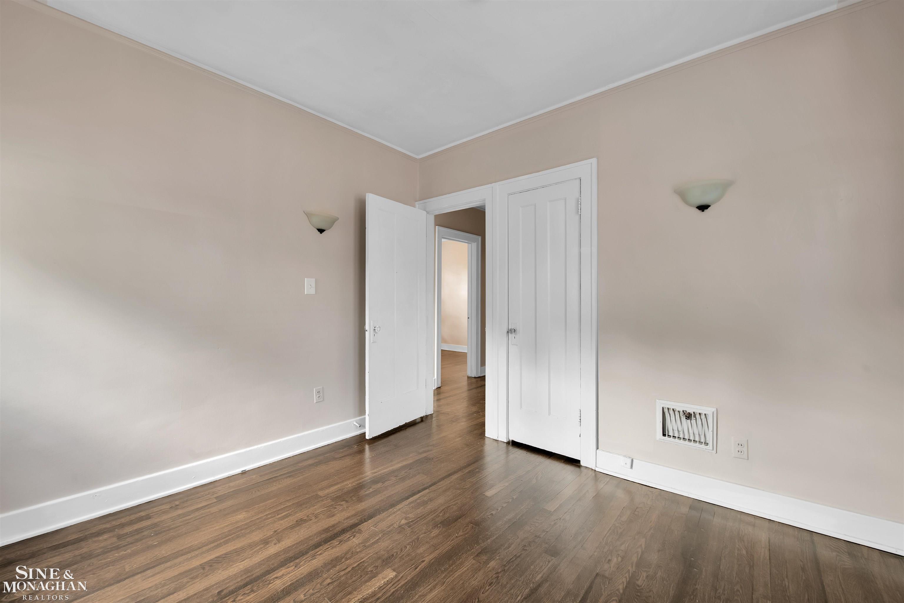936 Nottingham Road Grosse Pointe, MI 48230 - Photo 14 of 22