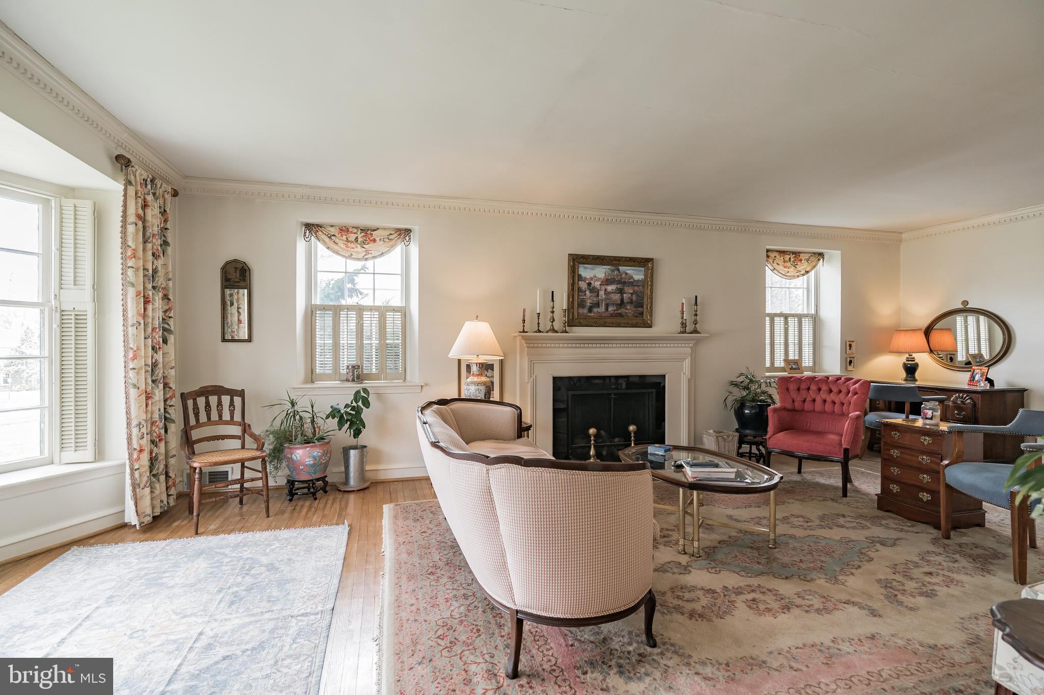 329 Gribbel Road Wyncote, PA 19095 - Photo 6 of 36 Living Room