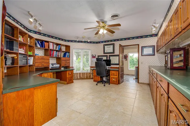 $335,000 | 634 North 200th Street, Vandalia, IL 62471