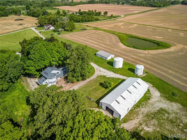 $335,000 | 634 North 200th Street, Vandalia, IL 62471