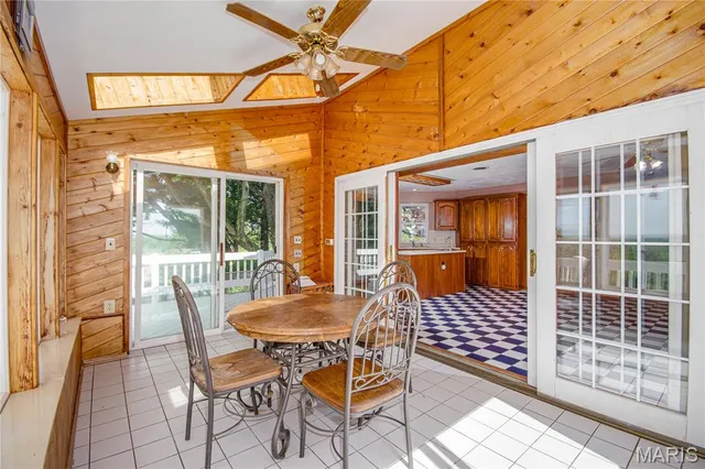 $335,000 | 634 North 200th Street, Vandalia, IL 62471