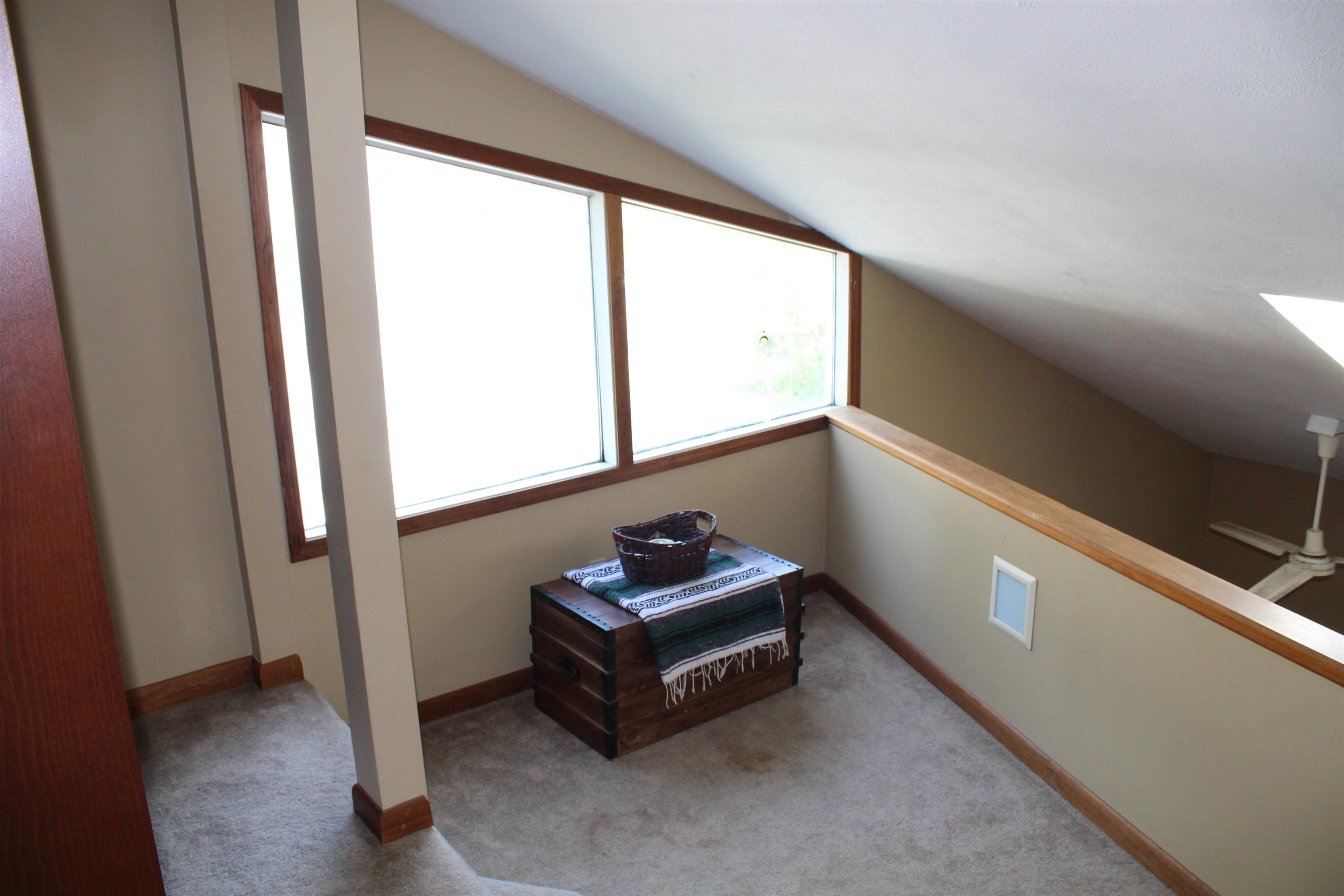 2432 Norton Road Howell, MI 48843 - Photo 16 of 52 50153986-99a7c665-16a2-49dd-aeaf-af82a2220eaf.JPG