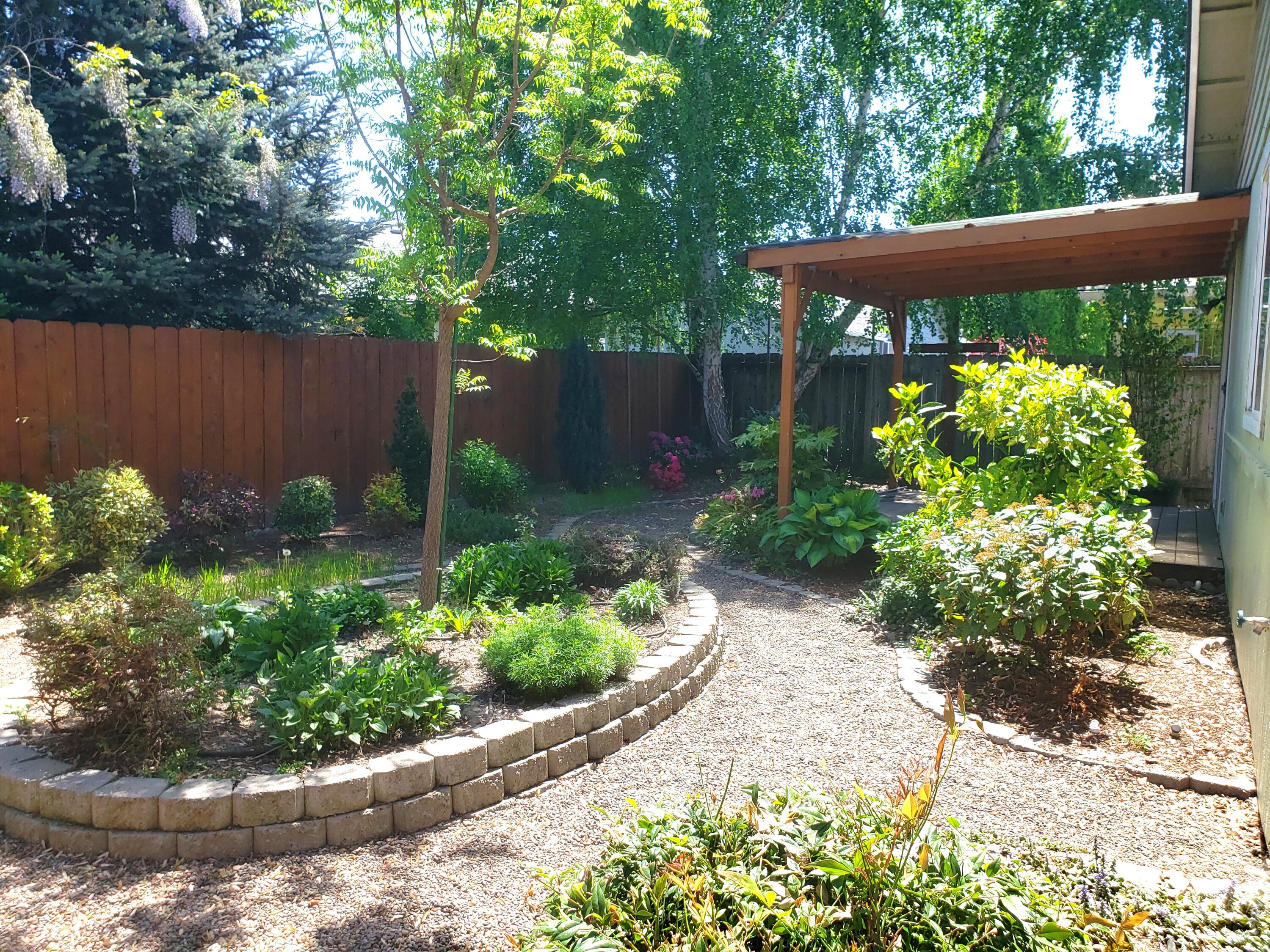 617 Southwest Larch Road Grants Pass, OR 97526 - Photo 22 of 24 20250502_125012