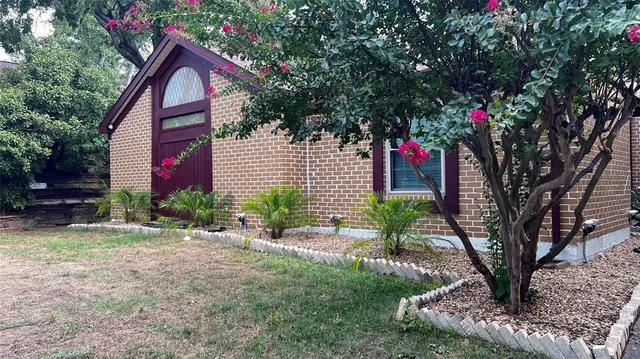 $375,000 | 1606 Sutters Mill Drive, Carrollton, TX 75007