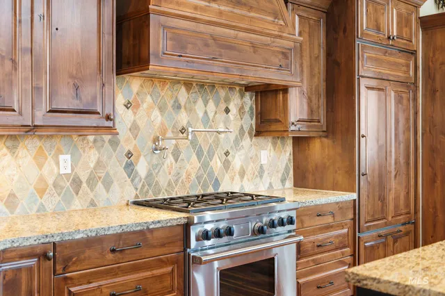 $2,900,000 | 791 Discovery Drive, Cascade, ID 83611