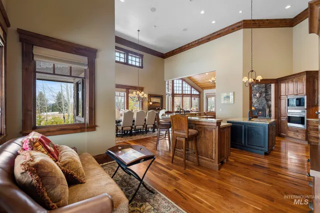 $2,900,000 | 791 Discovery Drive, Cascade, ID 83611