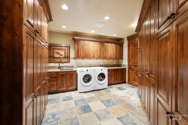 $2,900,000 | 791 Discovery Drive, Cascade, ID 83611