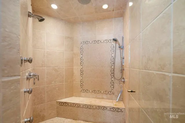 $2,900,000 | 791 Discovery Drive, Cascade, ID 83611