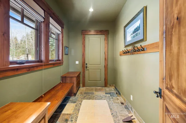 $2,900,000 | 791 Discovery Drive, Cascade, ID 83611