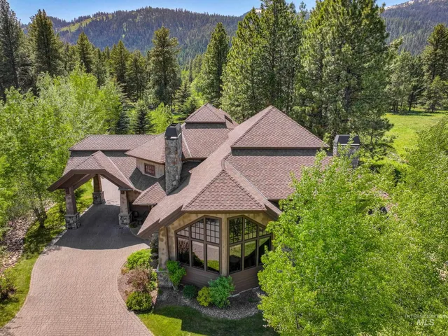 $2,900,000 | 791 Discovery Drive, Cascade, ID 83611