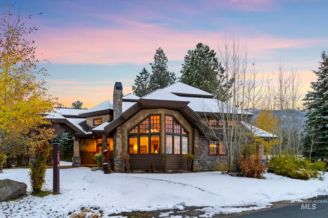 $2,900,000 | 791 Discovery Drive, Cascade, ID 83611