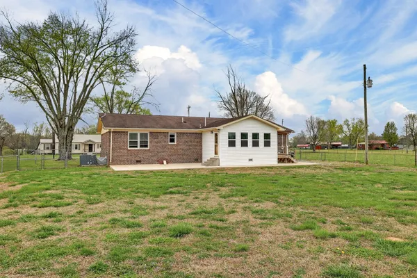 $220,000 | 2117 Ardmore Highway, Ardmore, TN 38449