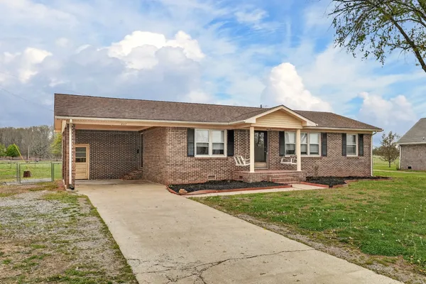 $220,000 | 2117 Ardmore Highway, Ardmore, TN 38449