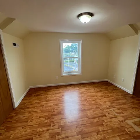 $3,350 | 51 South Street, Danbury, CT 06810