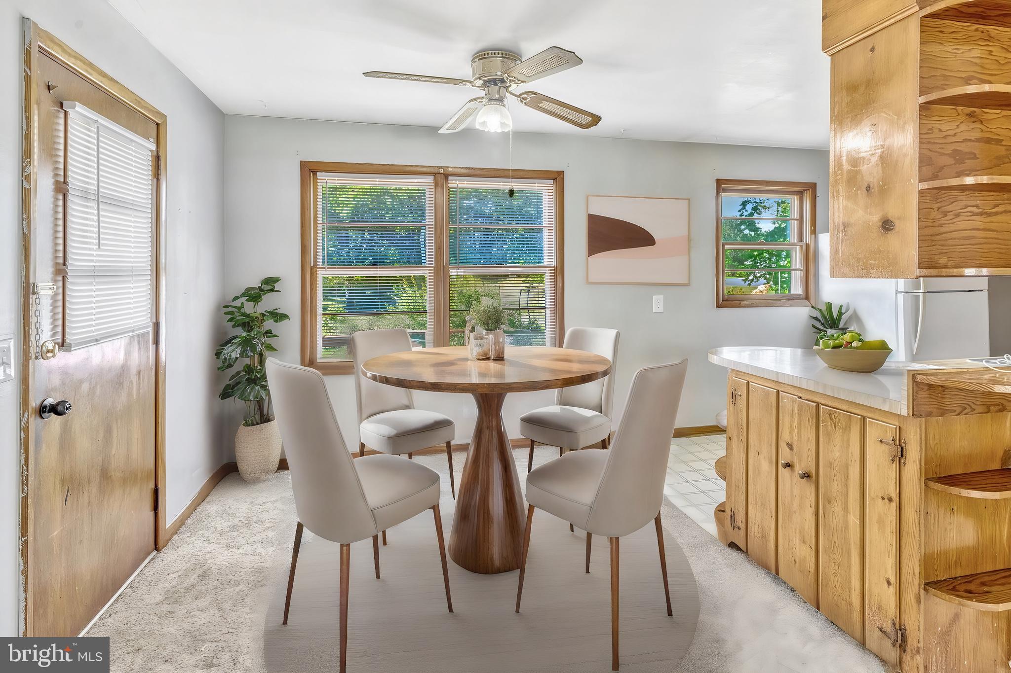 913 Ficklen Road Fredericksburg, VA 22405 - Photo 4 of 19 picture has been virtually staged
