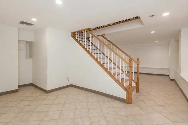 $5,700 | 36 Sciarappa Street, Unit 1, Cambridge, MA 02141