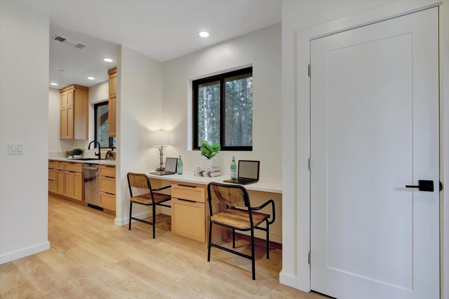 16304 Cooper Road Nevada City, CA 95959 - Photo 19 of 60 Additional Office Space / Laundry & Pantry