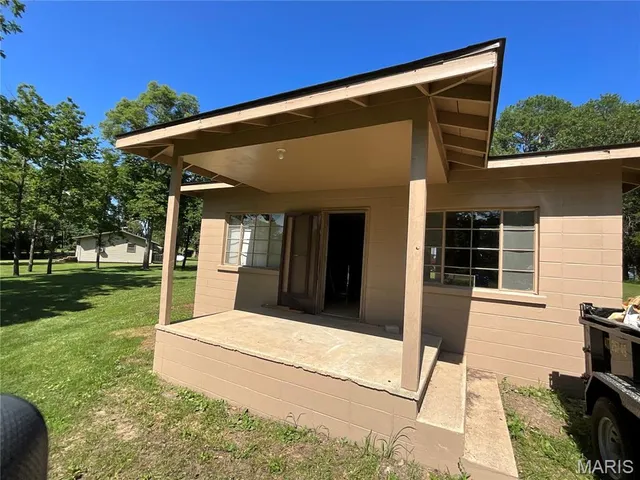 $340,000 | 932 State Hwy HH, Isabella, MO 65676
