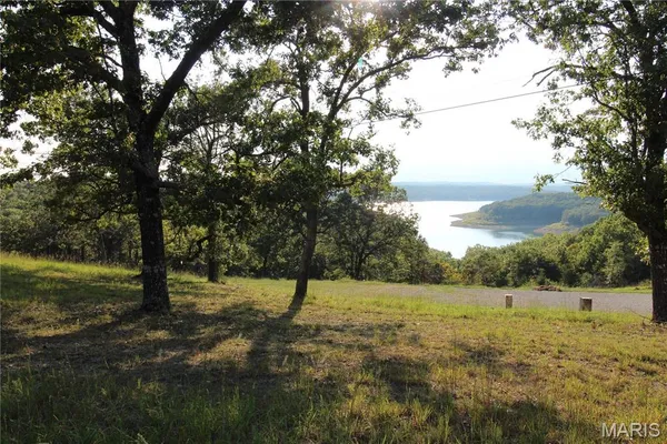 $340,000 | 932 State Hwy HH, Isabella, MO 65676