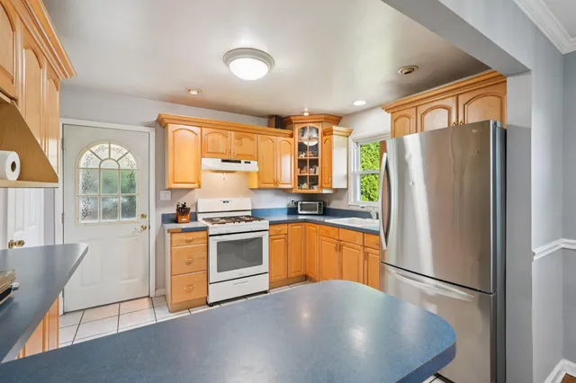 $549,000 | 17 Maplewood Boulevard, Suffern, NY 10901