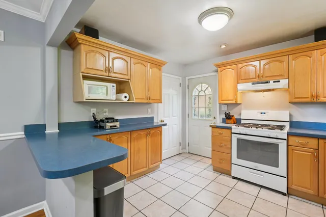 $549,000 | 17 Maplewood Boulevard, Suffern, NY 10901