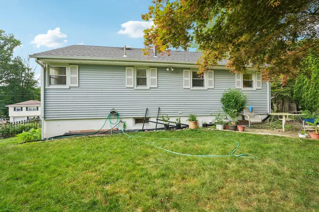 $549,000 | 17 Maplewood Boulevard, Suffern, NY 10901