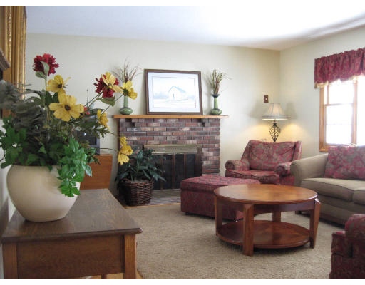 693 Shaker Road Longmeadow, MA 01106 - Photo 6 of 20