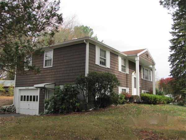 72 Plymouth Road Bellingham, MA 02019 - Photo 3 of 12 Gallery Image 3