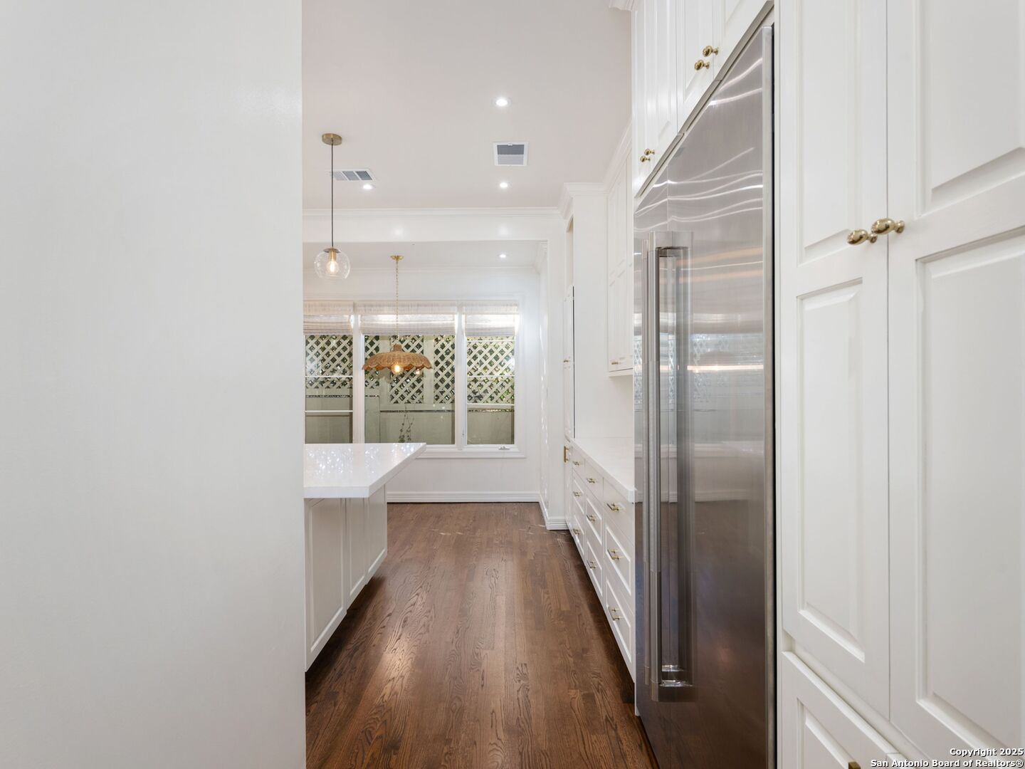 160 Burr Road San Antonio, TX 78209 - Photo 18 of 60