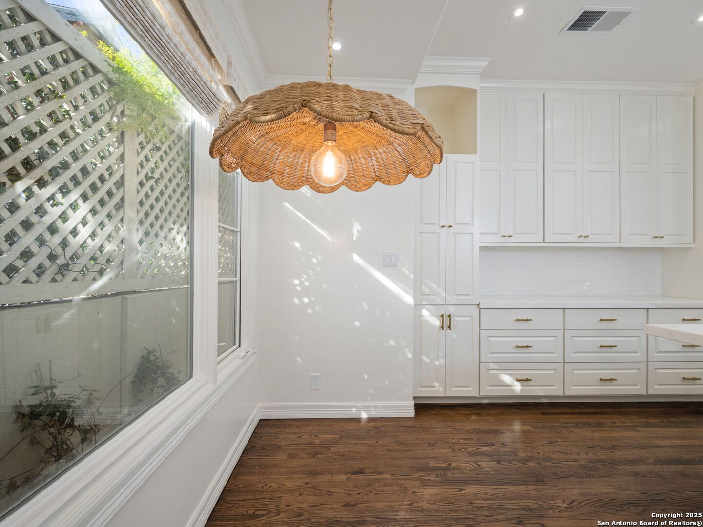 160 Burr Road San Antonio, TX 78209 - Photo 22 of 60