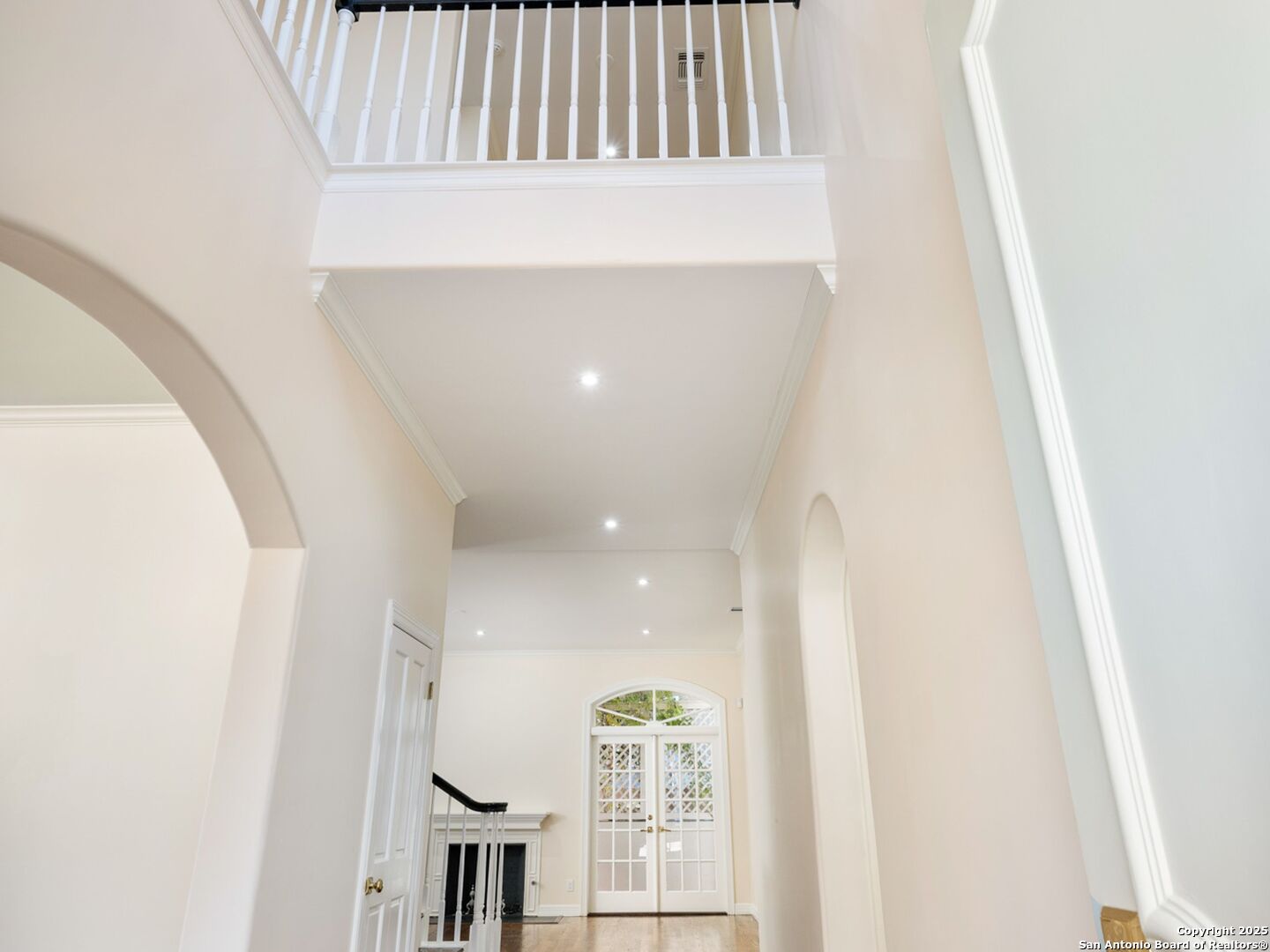 160 Burr Road San Antonio, TX 78209 - Photo 6 of 60