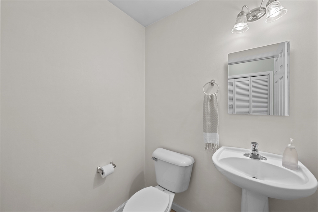 12 Central Tree Road, Unit 2 Rutland, MA 01543 - Photo 8 of 23 Gallery Image 8
