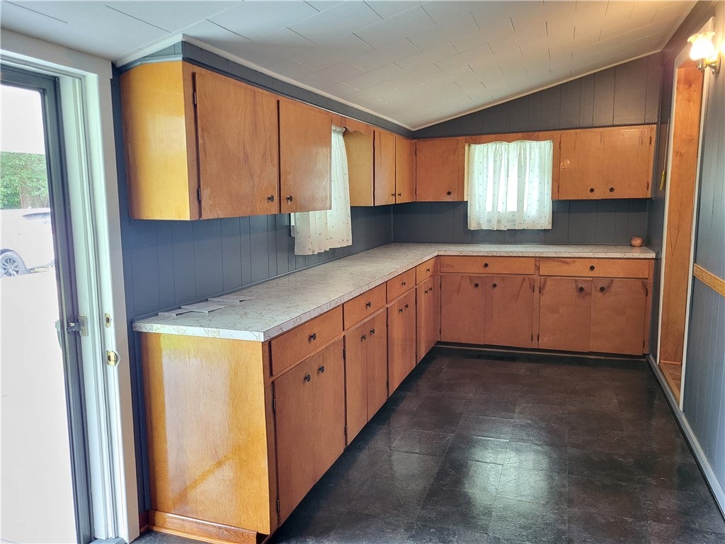 2215 South Phillips Road Lanett, AL 36863 - Photo 15 of 34 Gallery Image 15