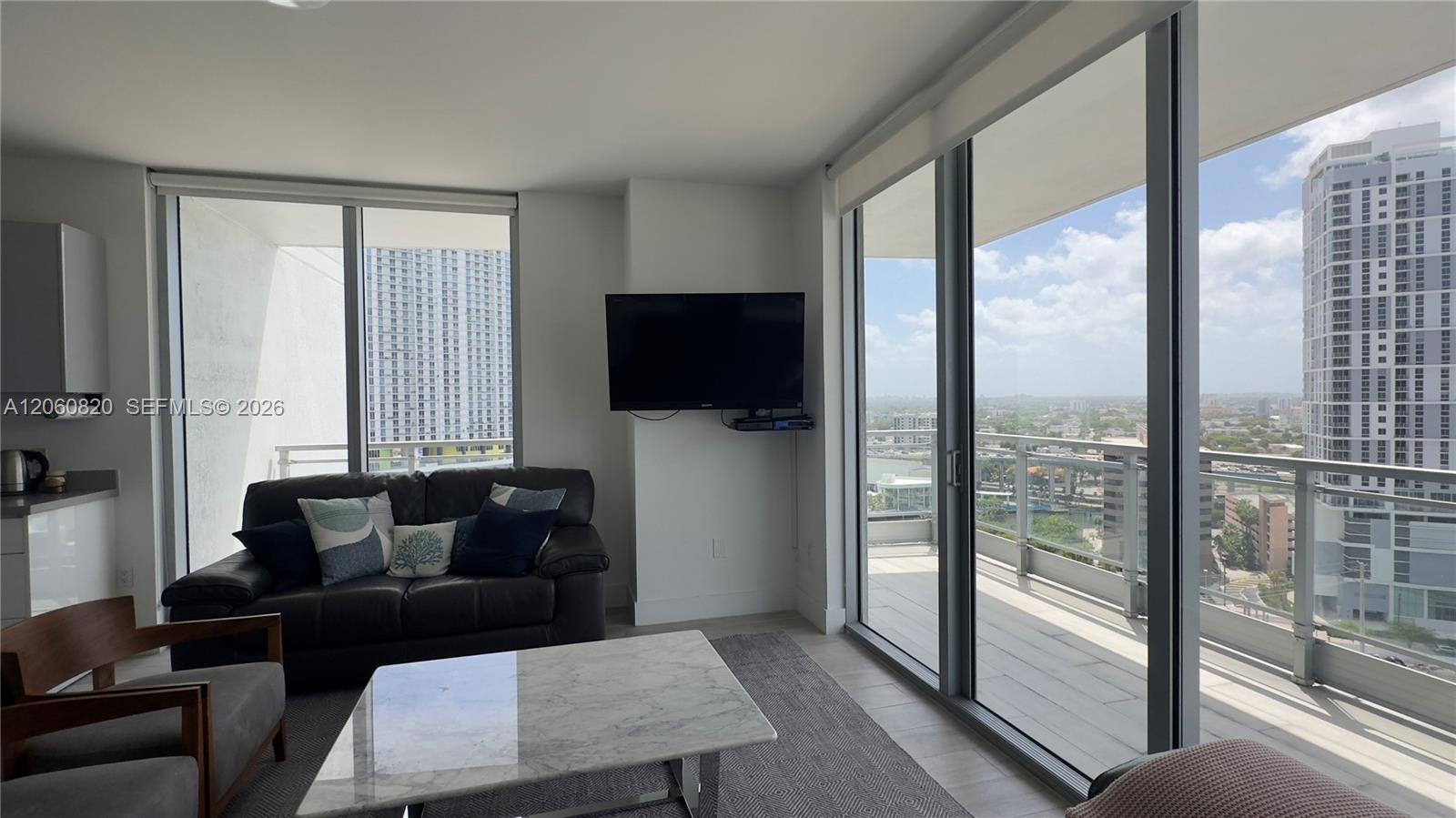 90 Southwest 3rd Street, Unit 2012 Miami, FL 33130 - Photo 11 of 19