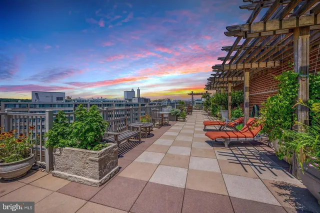 $2,450 | 1301 20th Street Northwest, Unit 513, Washington, DC 20036