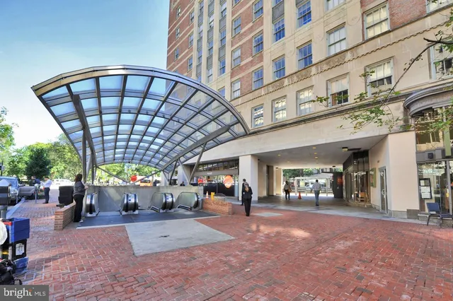 $2,450 | 1301 20th Street Northwest, Unit 513, Washington, DC 20036