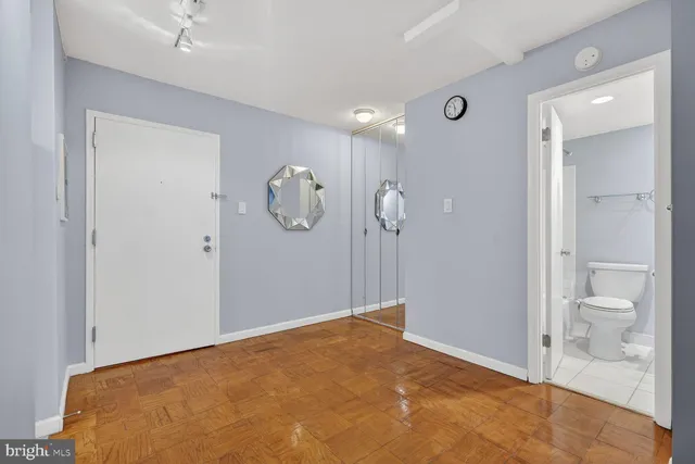 $2,450 | 1301 20th Street Northwest, Unit 513, Washington, DC 20036