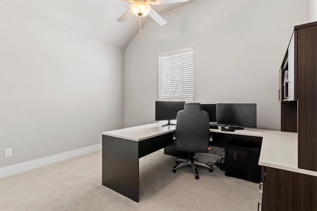 5823 Heatherwood Loop Sachse, TX 75048 - Photo 28 of 40 a view of a workspace with furniture